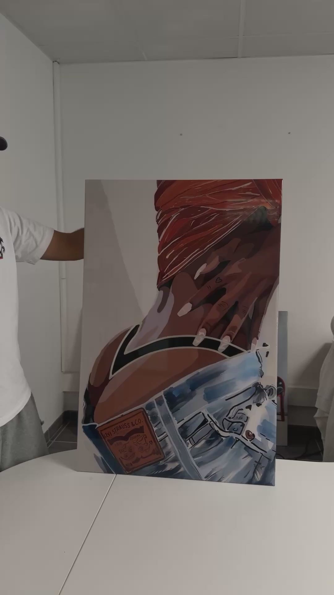 DENIM CURVE – Tableau LED sensuel & artistique en hommage au corps féminin